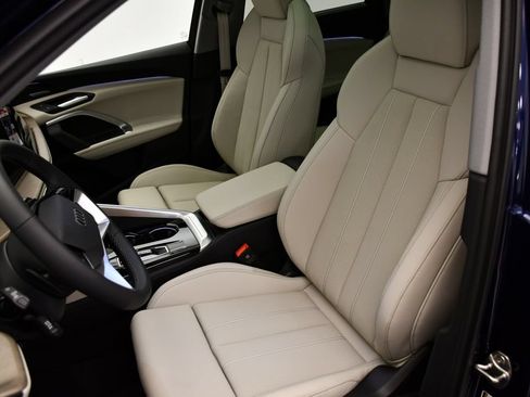 Used 2025 Audi Q5 Premium Plus w/ Premium Plus AWD/4WD image 37