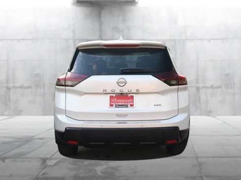 New 2026 Nissan Rogue SV image 6