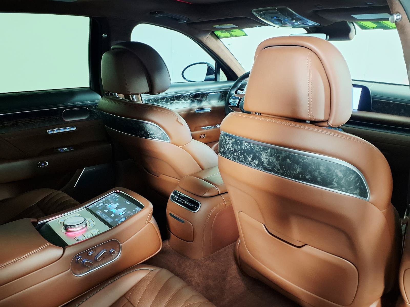 Certified 2023 Genesis G90 3.5T AWD/4WD image 11