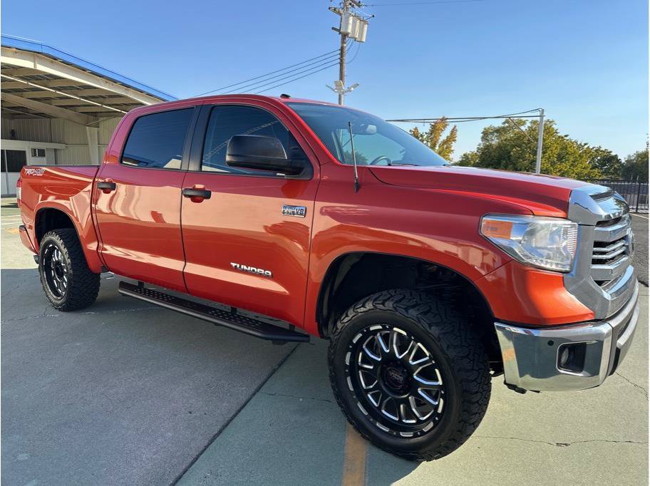 Used 2016 Toyota Tundra SR5 w/ TRD Off Road Package AWD/4WD image 5