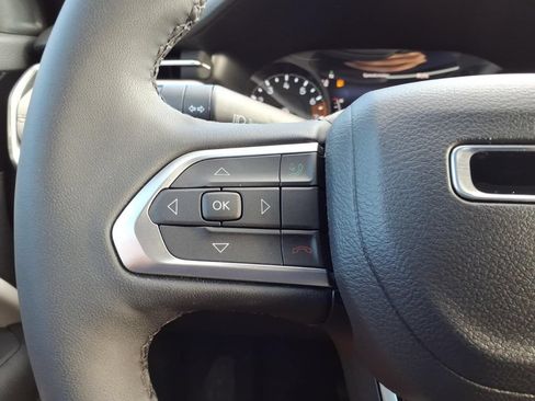 Certified 2025 Jeep Compass Limited AWD/4WD image 14