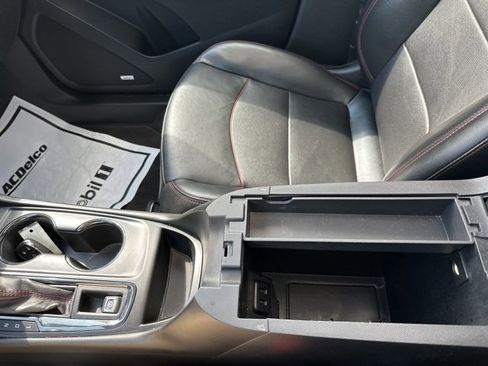 Used 2022 Chevrolet Equinox RS w/ RS Leather Package image 47