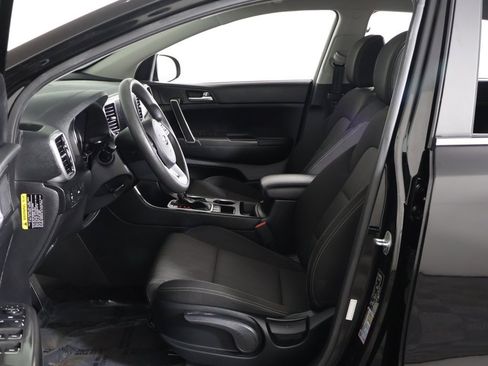 Used 2022 Kia Sportage LX image 21