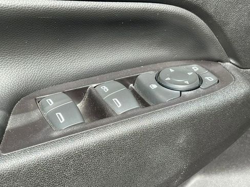 Used 2020 Chevrolet Equinox LT AWD/4WD image 17
