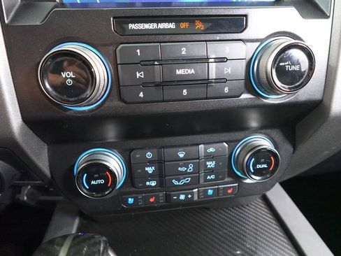 Used 2019 Ford F150 Raptor w/ Equipment Group 802A Luxury image 27