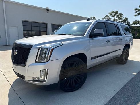 Used 2015 Cadillac Escalade ESV Premium AWD/4WD image 1