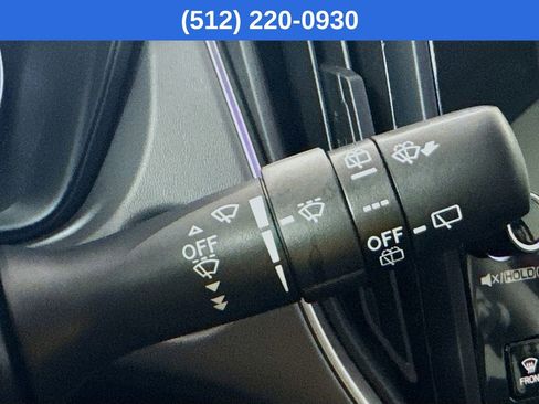 Used 2025 Subaru Crosstrek 2.0i Premium image 14