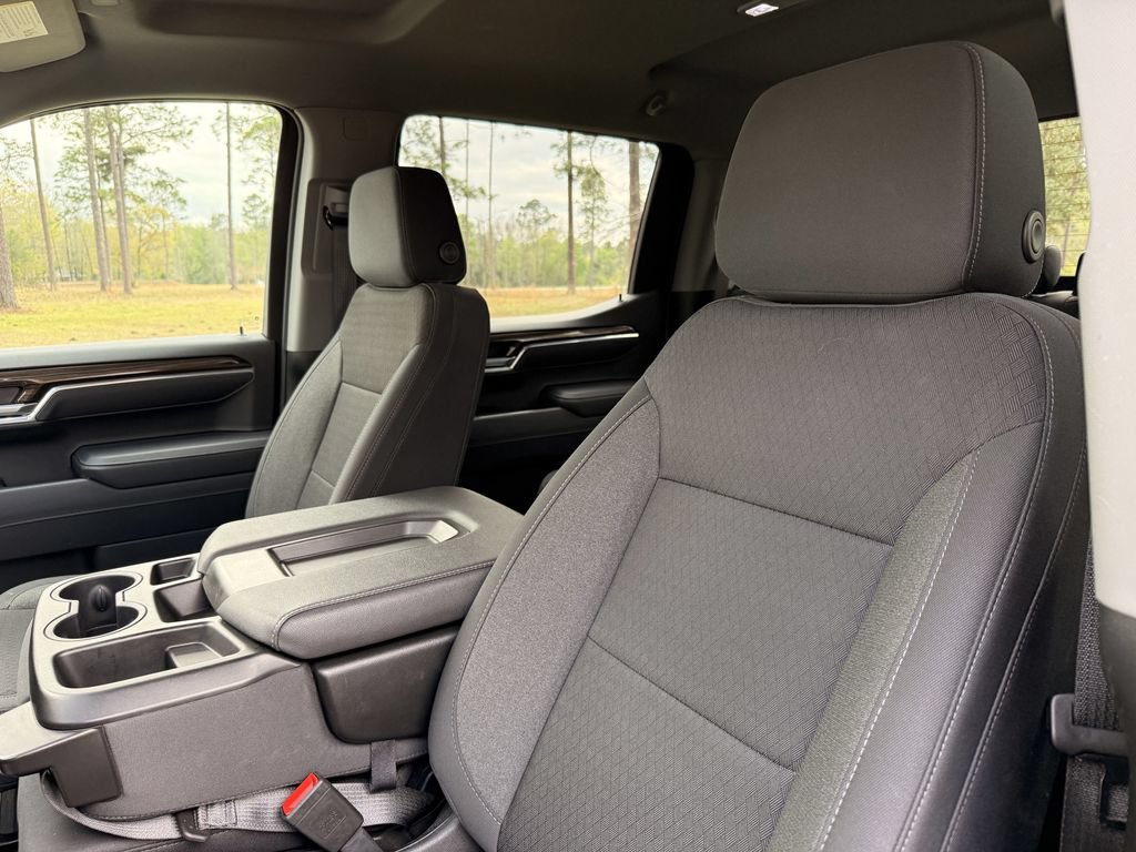 Used 2026 Chevrolet Silverado 1500 RST AWD/4WD image 15