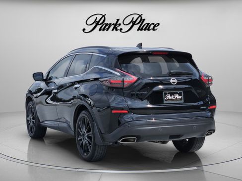 Used 2024 Nissan Murano SV w/ SV Midnight Edition Package FWD image 3