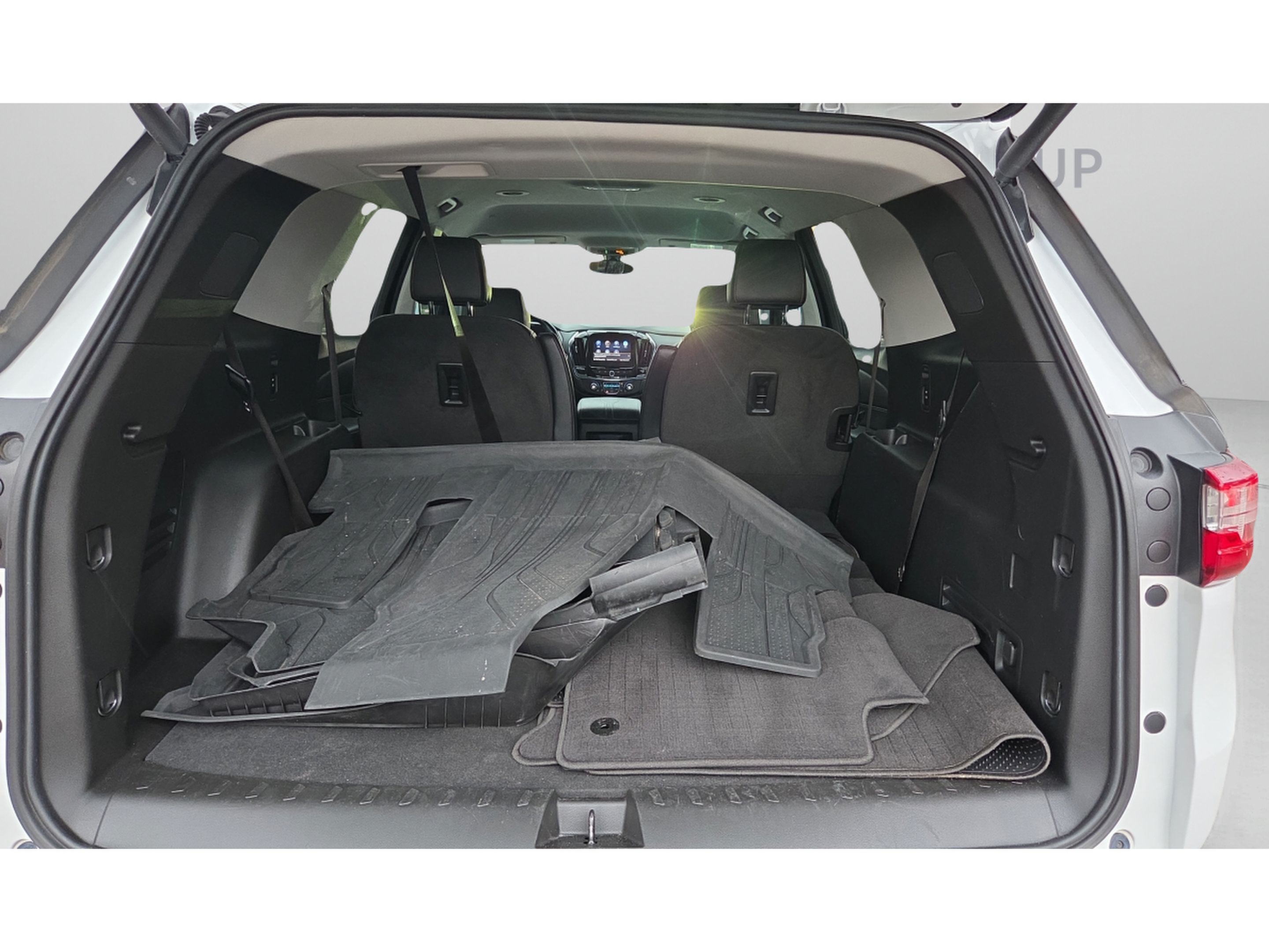 Used 2021 Chevrolet Traverse LT FWD image 17
