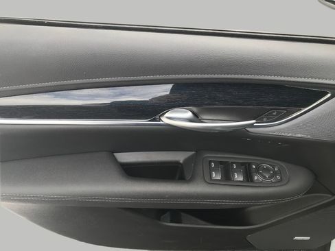 Certified 2025 Cadillac XT5 Premium Luxury image 27