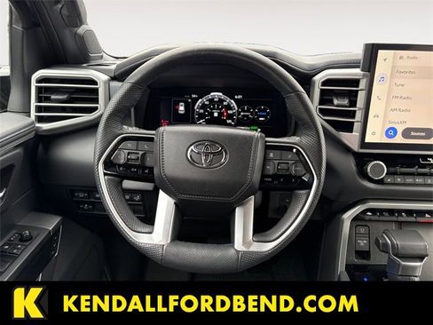 Used 2025 Toyota Sequoia Platinum image 12