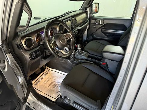 Used 2020 Jeep Gladiator Sport w/ Quick Order Package 24S image 14