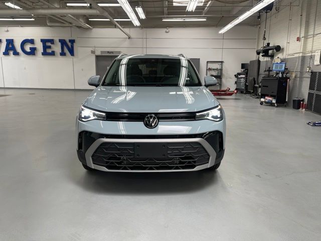New 2027 Volkswagen Taos SE AWD/4WD image 6