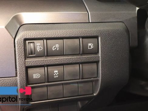Certified 2025 Toyota 4Runner SR5 AWD/4WD image 13