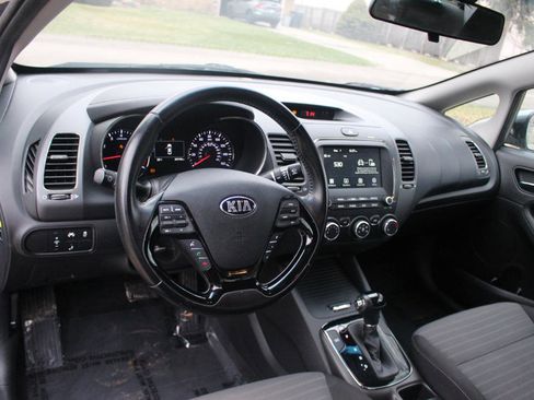 Used 2017 Kia Forte S w/ S Technology Package image 16