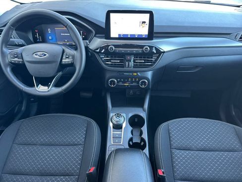 Certified 2024 Ford Escape Active FWD image 3