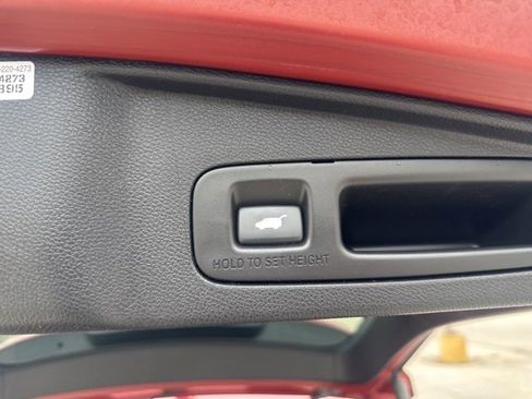 Used 2018 Honda CR-V Touring image 12