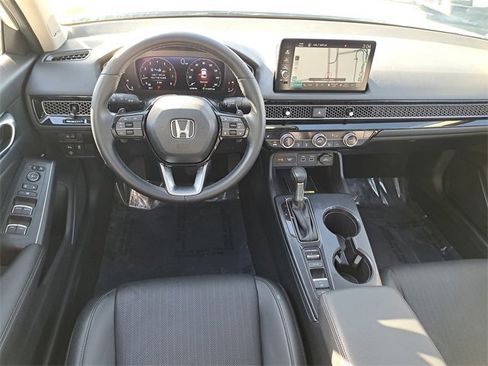 Used 2022 Honda Civic Touring image 14
