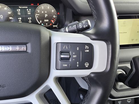 Certified 2024 Land Rover Defender 110 SE AWD/4WD image 19