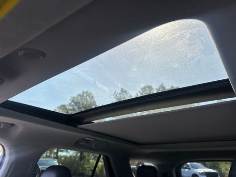 Used 2023 Ford Explorer XLT w/ Equipment Group 202A image 22