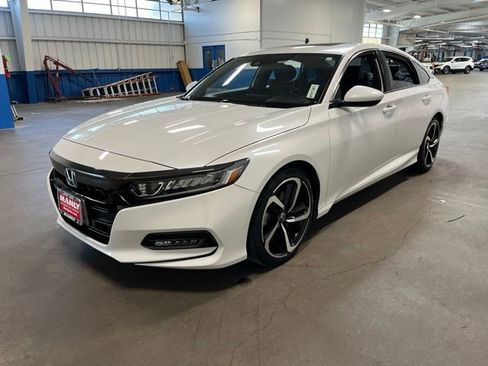 Used 2019 Honda Accord Sport image 7