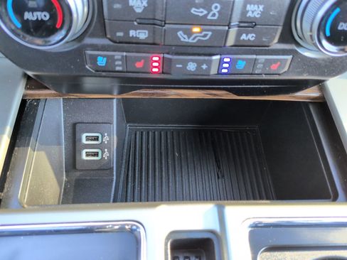 Used 2018 Ford F150 Lariat AWD/4WD image 27