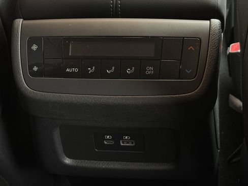 New 2025 Nissan Pathfinder SL AWD/4WD image 15