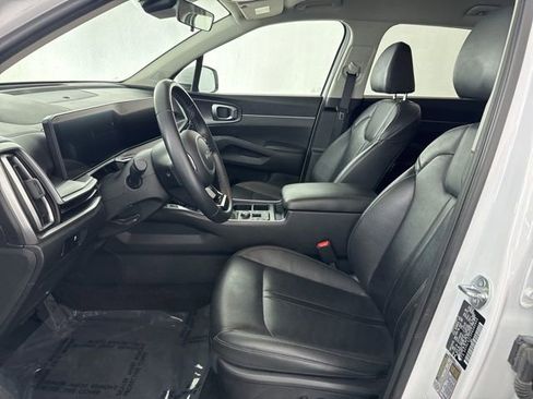 Certified 2024 Kia Sorento S image 23