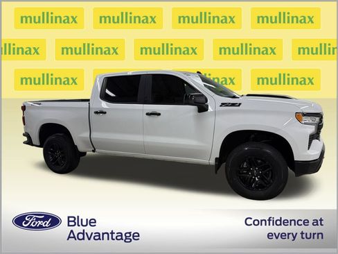 Used 2023 Chevrolet Silverado 1500 LT Trail Boss w/ Protection Package AWD/4WD image 2