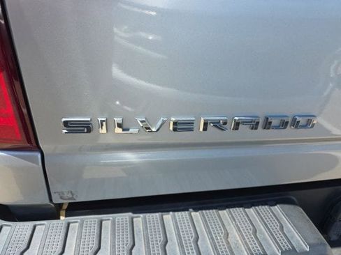 Used 2020 Chevrolet Silverado 2500 Custom w/ Custom Value Package AWD/4WD image 14