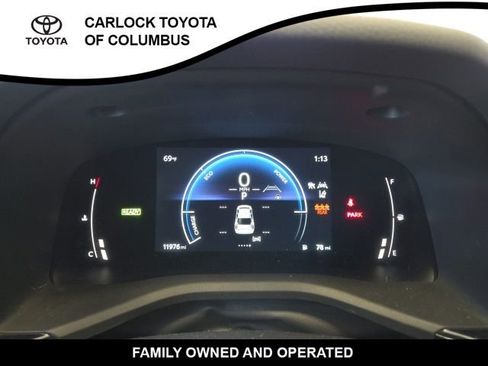 Used 2025 Toyota Camry SE FWD image 23