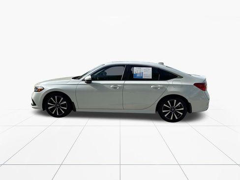 Used 2023 Honda Civic EX image 4