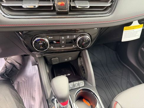 New 2026 Chevrolet TrailBlazer RS w/ Convenience Package AWD/4WD image 19