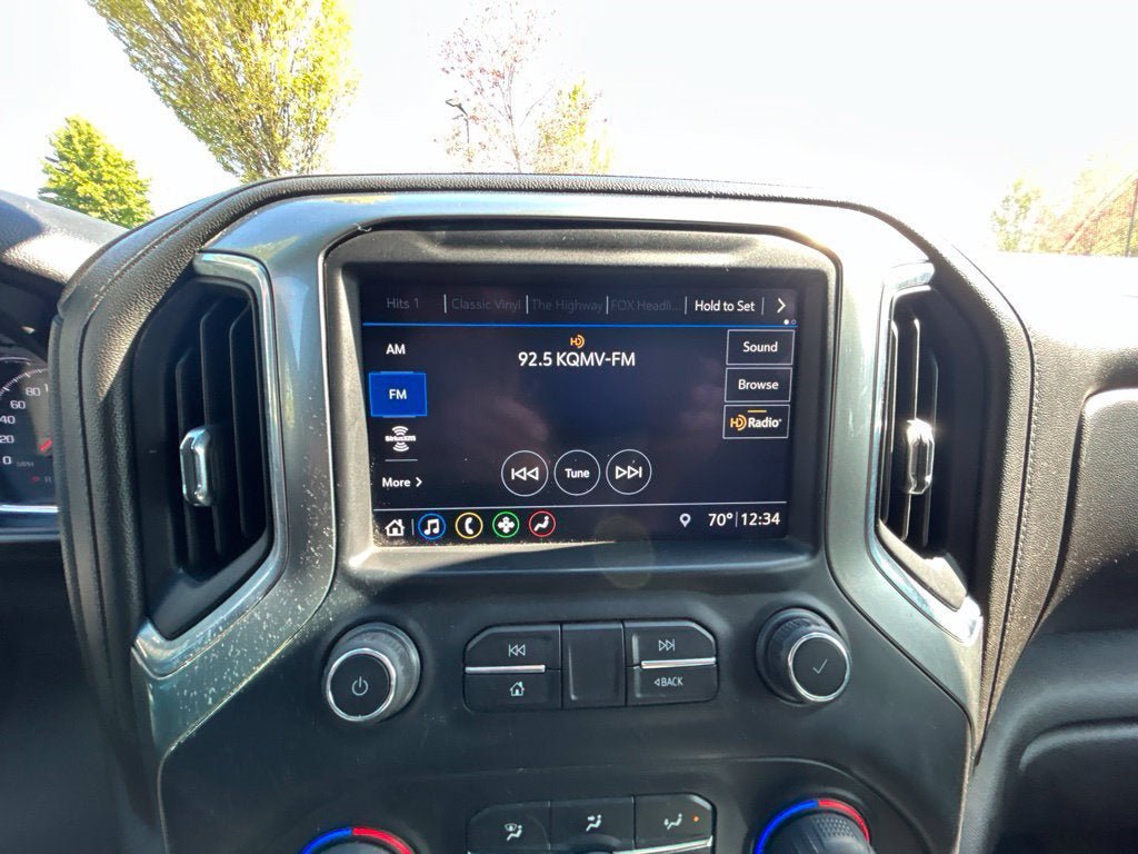 Used 2019 Chevrolet Silverado 1500 RST w/ True North Edition AWD/4WD image 21
