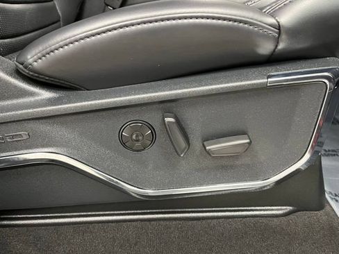 Used 2025 Ford F350 Platinum AWD/4WD image 58