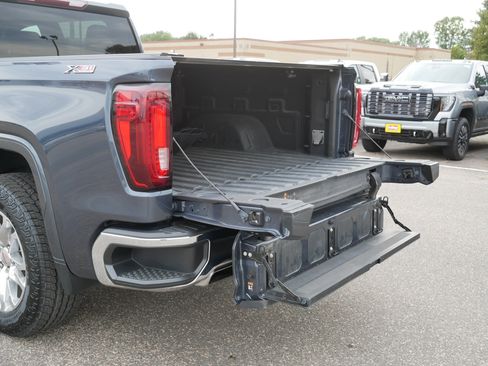Used 2021 GMC Sierra 1500 SLT AWD/4WD image 18