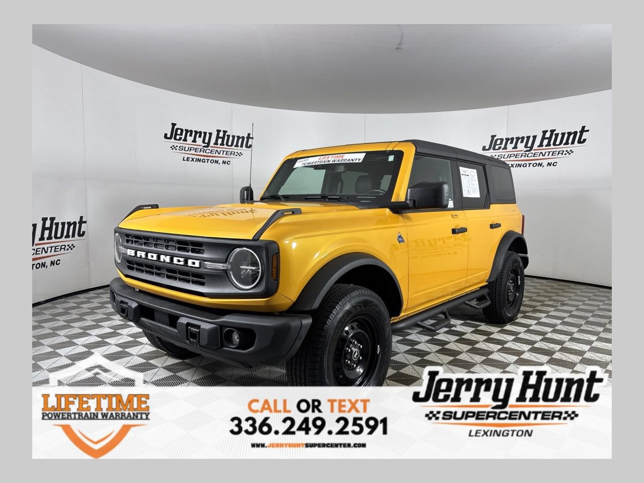 Used 2022 Ford Bronco Black Diamond AWD/4WD image 1