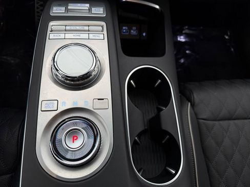 Used 2025 Genesis GV70 3.5T Sport w/ Sport Advanced Package image 18