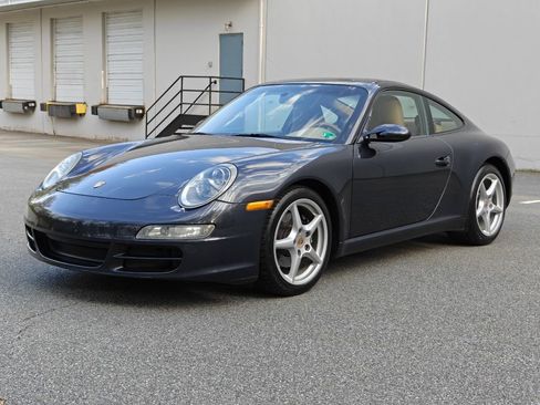 Used 2007 Porsche 911 Carrera RWD image 3