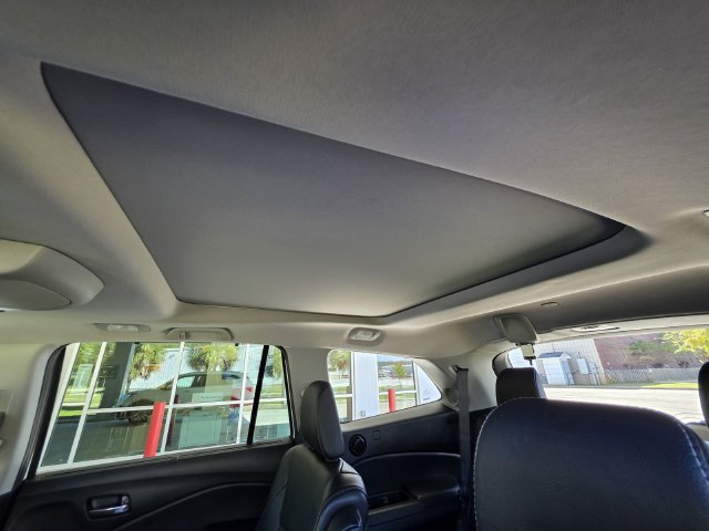 Used 2019 Honda Pilot Elite image 10