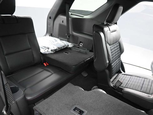 New 2026 Ford Explorer ST-Line w/ ST-Line Street Pack image 13