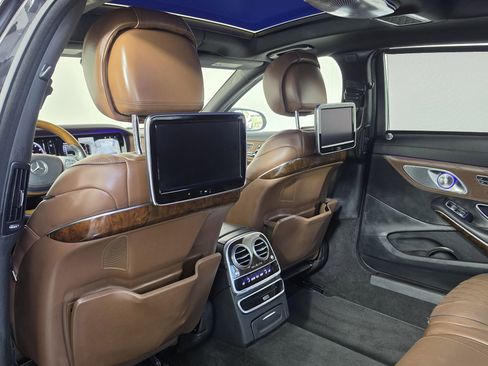 Used 2016 Mercedes-Benz Maybach S 600 image 41