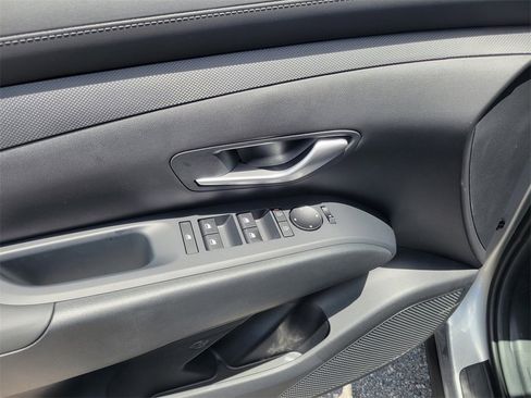 New 2025 Hyundai Tucson SEL image 9