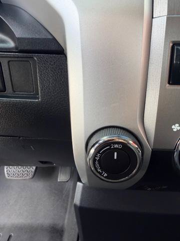 Used 2017 Toyota Tundra SR5 AWD/4WD image 14