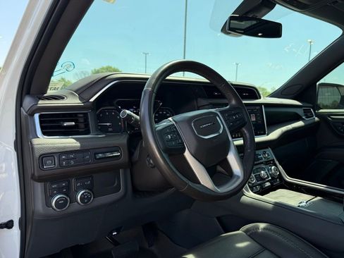 Used 2021 GMC Yukon Denali AWD/4WD image 11