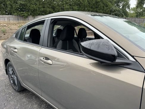 New 2026 Nissan Sentra SV w/ SV Convenience Package FWD image 7