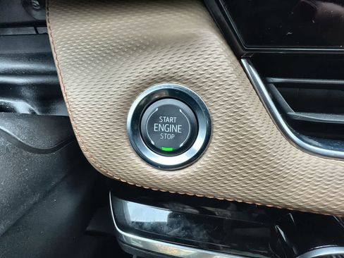 Used 2026 Chevrolet Equinox ACTIV w/ Convenience Package III image 17