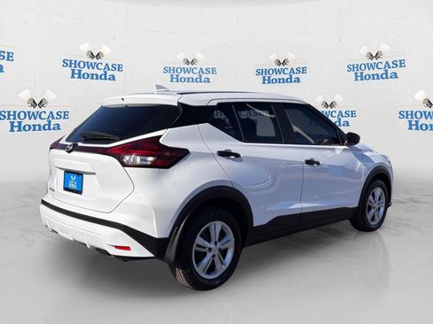 Used 2023 Nissan Kicks S FWD image 8