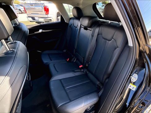 Used 2020 Audi Q5 Premium Plus image 21